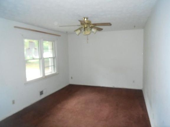 3rd image of 3030 Howell Ct