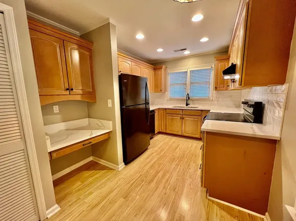 4601 Townesbury Ln, Raleigh, NC 27612