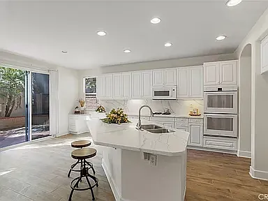 2266 N Andover Dr — Photo 17