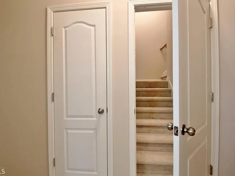 320 Millbrook Village Dr — Photo 14