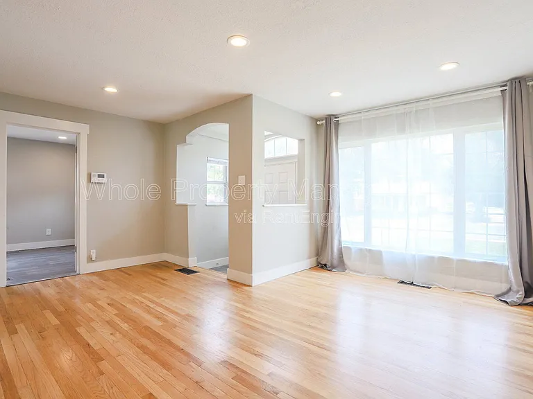1939 Verbena St — Photo 29