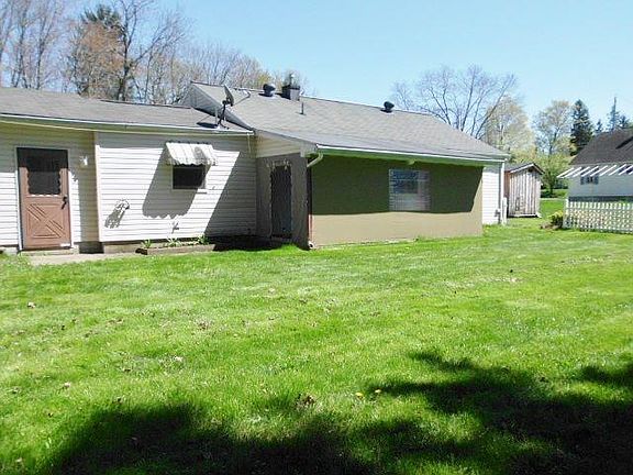 2nd image of 112 N Laurel Ave