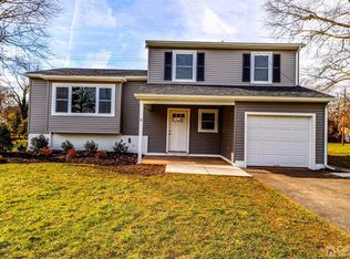 8 Timothy Ct, Edison, NJ 08837