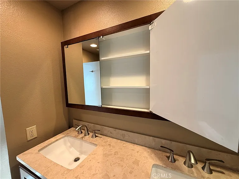 33936 Alcazar Dr — Photo 35