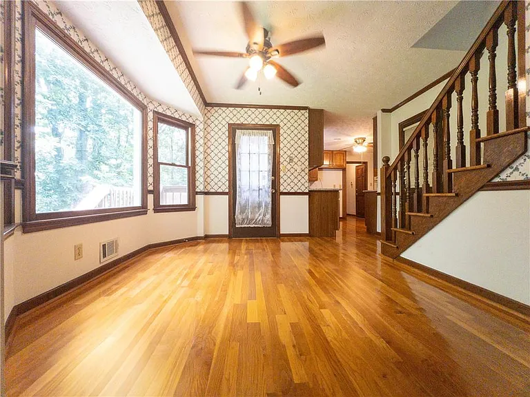 965 Millbrook Ct — Photo 12