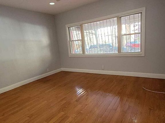 2nd image of 325 E 31st St #1