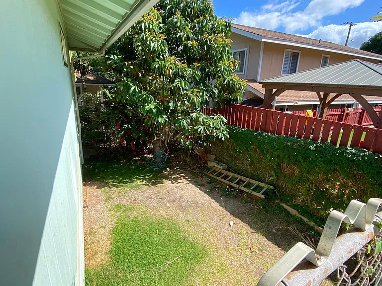 1136 Makaala St — Photo 4