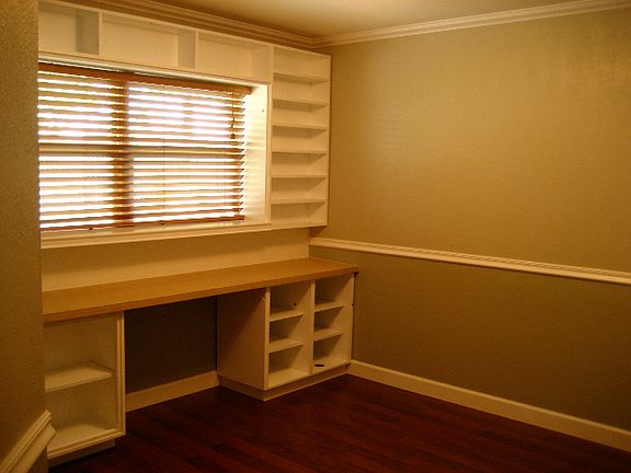 3rd image of 1271 Stony Brook Ln