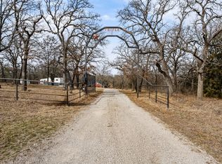 7698 Fm 920, Poolville, TX 76487