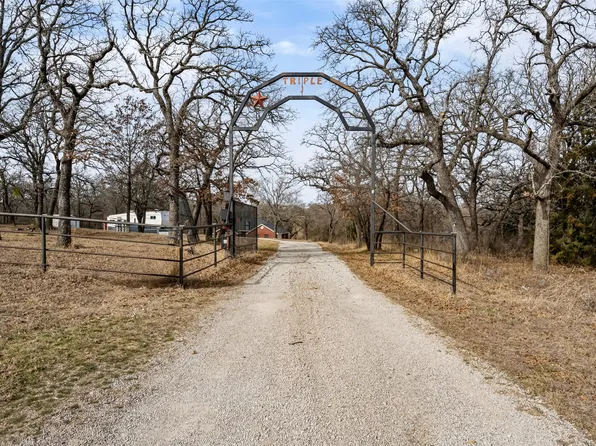 7698 Fm 920, Poolville, TX 76487