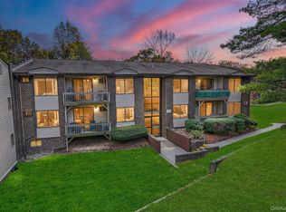 366 Country Club Ln, Pomona, NY 10970
