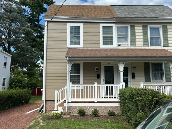97 Cottage St, Doylestown, PA 18901