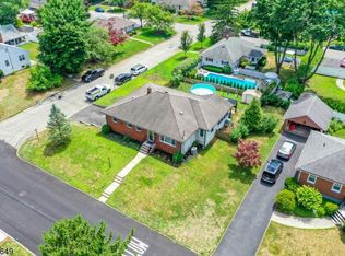 142 Poplar Ave, Pompton Lakes, NJ 07442