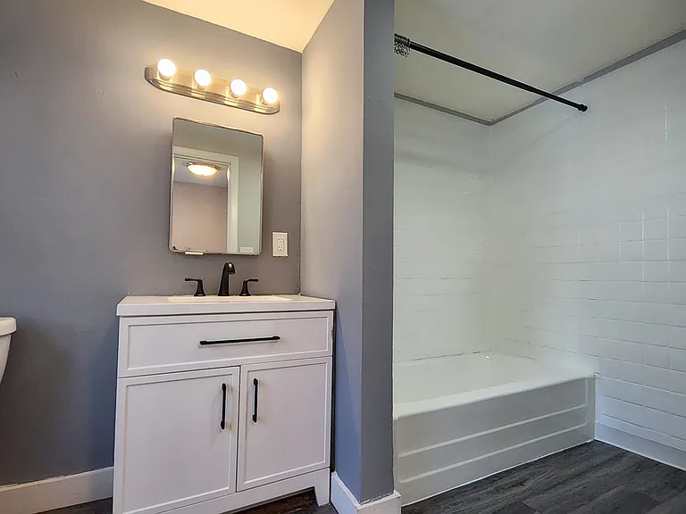 Bathrooom view 2