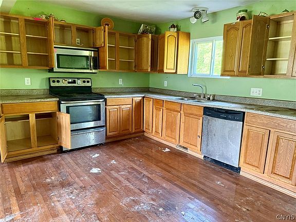 4th image of 7793 Camroden Rd