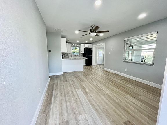 3rd image of 8087 34th Ave N