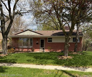 11339 Delvin Dr, Sterling Heights, MI, 48314
