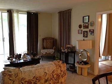 5th image of 2930 Point East Dr #114