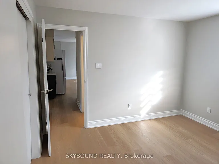 98 Barton St #2 — Photo 10