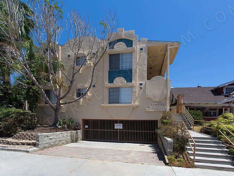 3829 Georgia Street