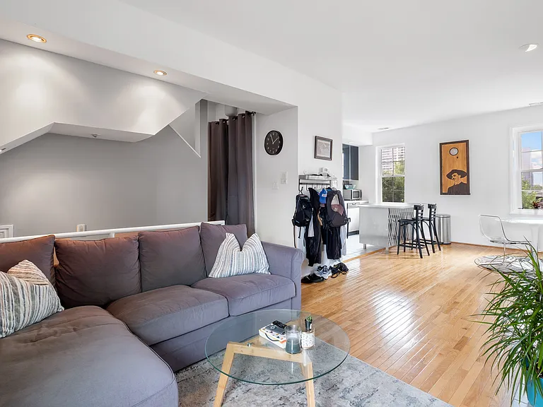2103 Green St #3F — Photo 11