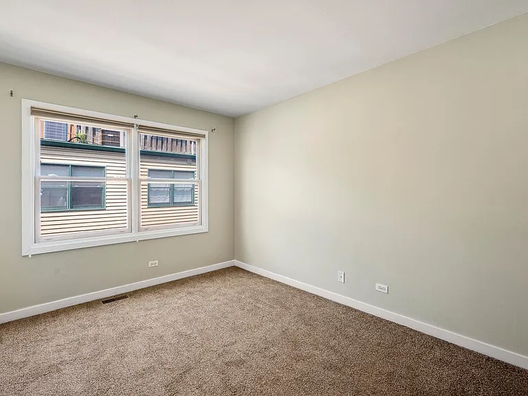1812 S Dearborn St #12 — Photo 11