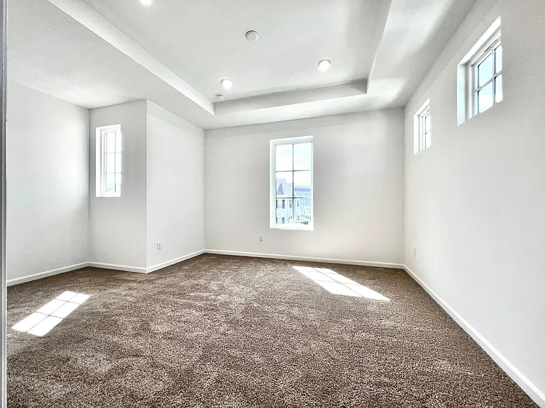 2116 Celebration Blvd — Photo 27