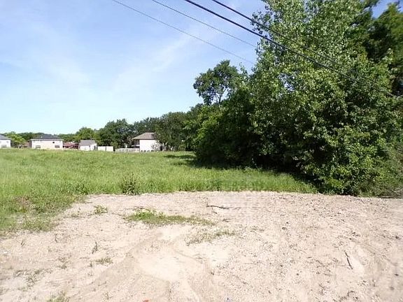 3rd image of 1525 Franklin Ave