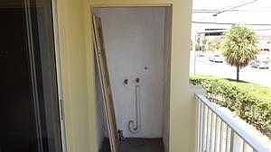 WASHER AND DRYER HOOKUP