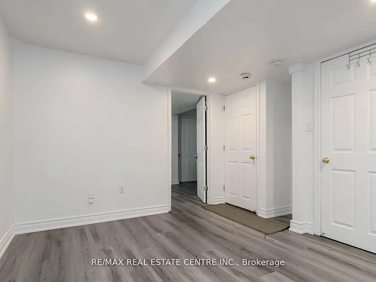 5438 10th Line W #BASEMENT — Photo 7