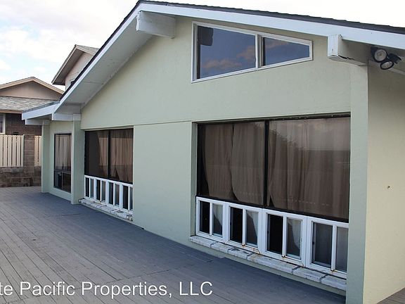 3rd image of 711 Wailupe Dr