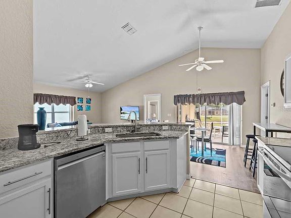3rd image of 641 RESERVE DRIVE