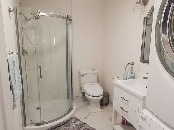 4th image of 1801 Deborah St