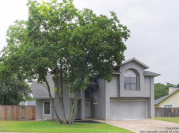 2nd image of 3334 Tavern Oaks St