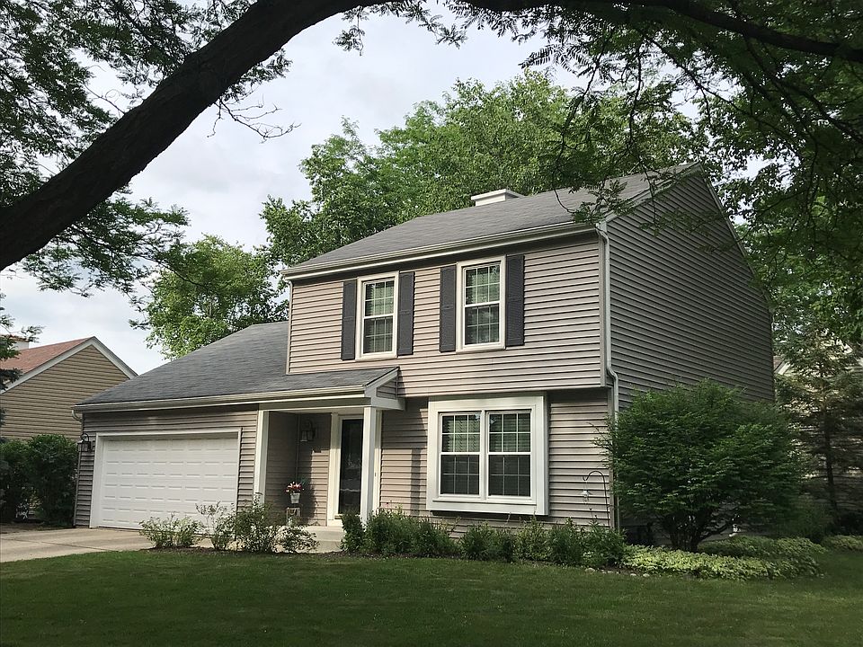 2nd image of 910 Churchill Dr