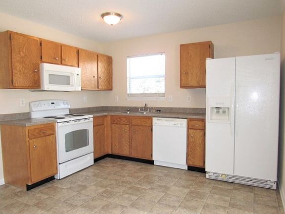 2nd image of 7125 Wellwood Dr