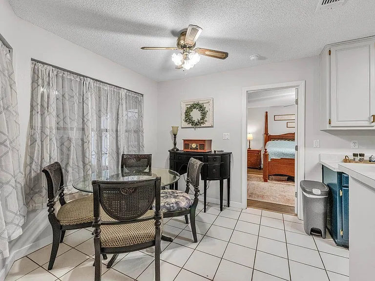 6453 Garden Dr — Photo 11