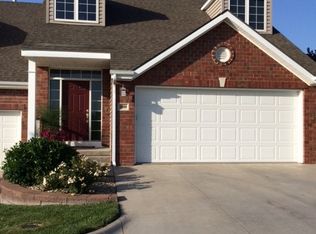 1000 Oaktree Pl, Manhattan, KS 66503