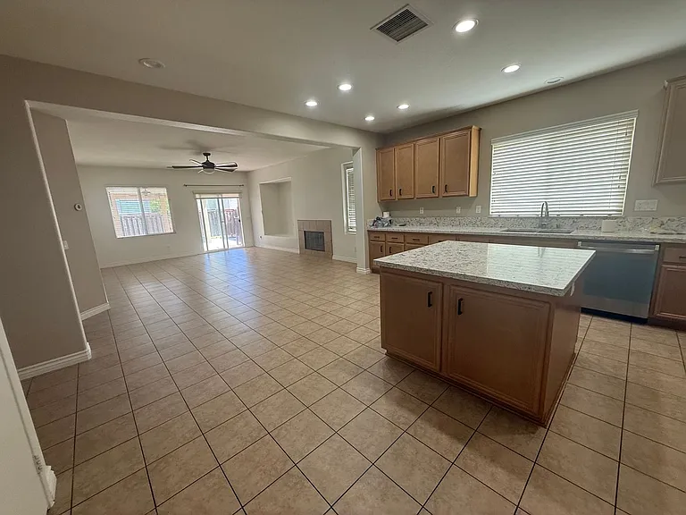 13252 Placentia St — Photo 17