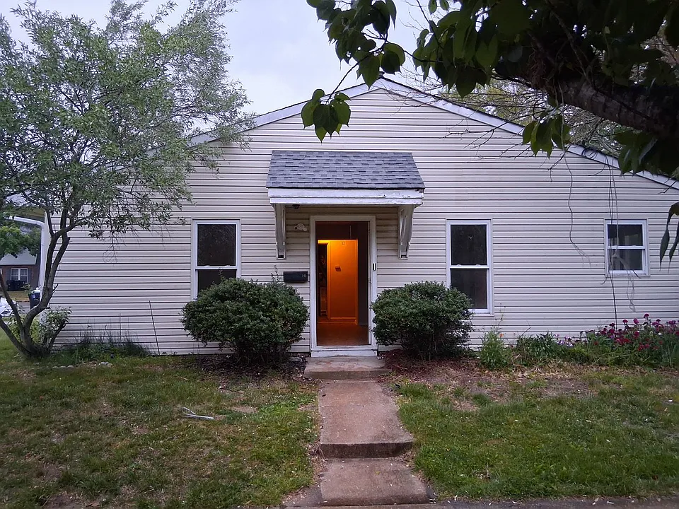 20 Maureen Ct