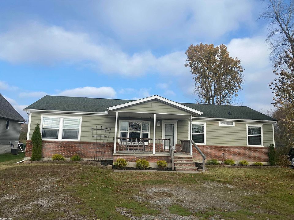1st image of 218 Beaureguard St