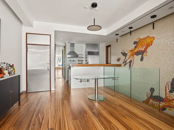 244 West 23rd Street 3A image 3 of 11