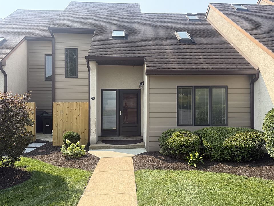 1st image of 30 Hawk Valley Ln #1