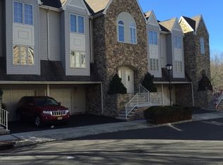 6 Cardinal Ct, Berkeley Heights, NJ 07922