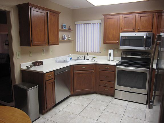 5th image of 19528 N 141st Ave