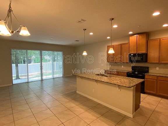 3rd image of 7548 Aloma Pines Ct