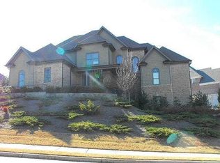 992 Heathchase Dr, Suwanee, GA 30024