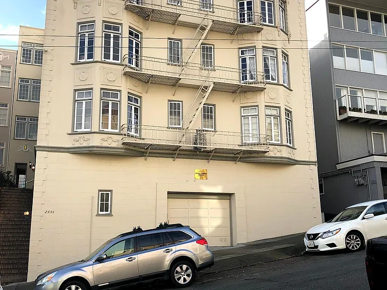 2455 Union St #102 — Photo 10