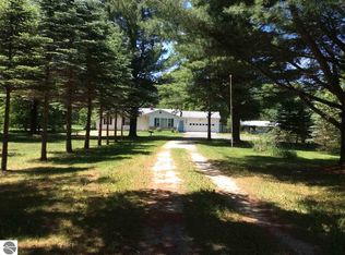 1361 N 7 Mile Rd, Lake City, MI