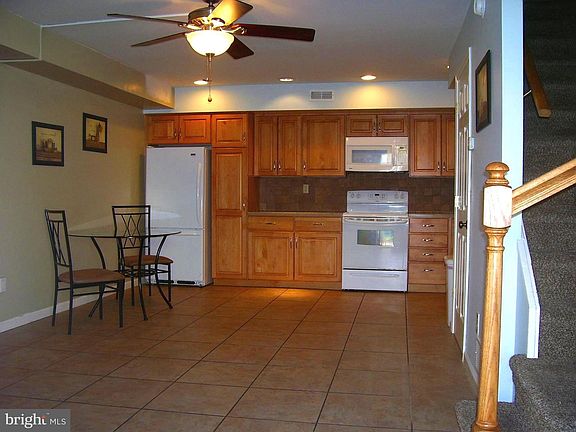 4th image of 100 E Glenolden Ave APT T14